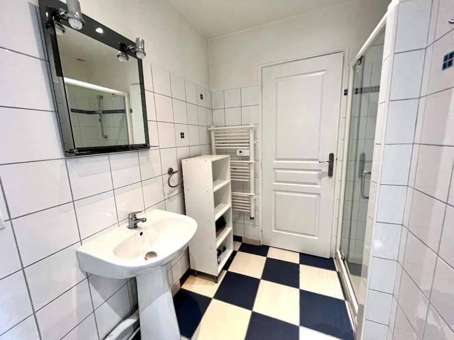 Joli Appartement En Centre Ville Bagnères-de-Bigorre Eksteriør bilde